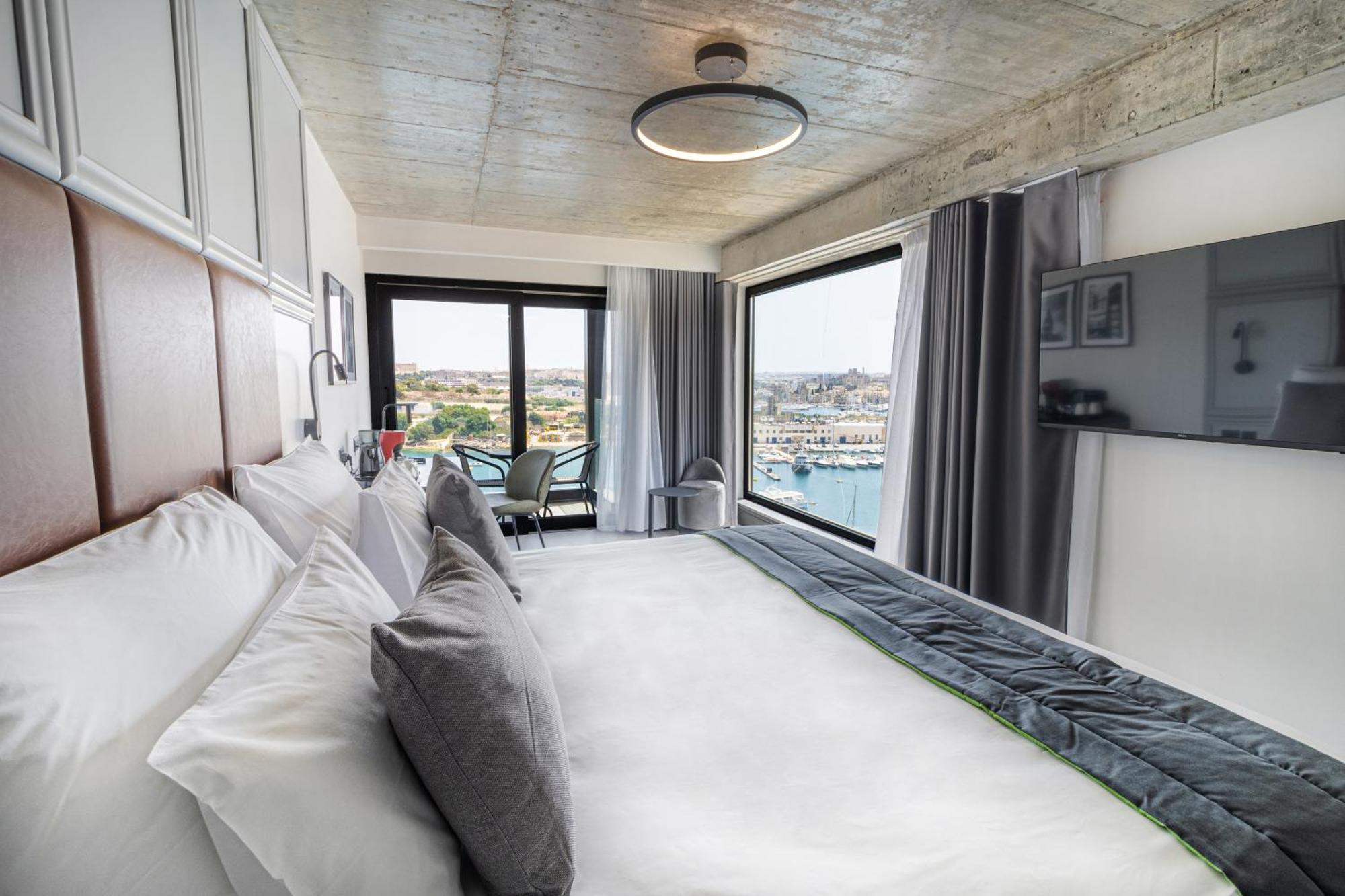 The Londoner Hotel Слима Экстерьер фото